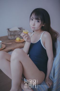 女帝娜美裸乳被调教的小说